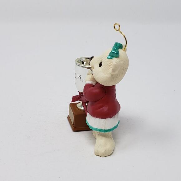 1994 Hallmark Mom Handcrafted Keepsake Holiday Christmas Ornament. - Picture 3 of 8